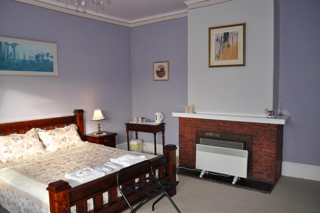 Roslyn House Bed & Breakfast Bushy Park 外观 照片