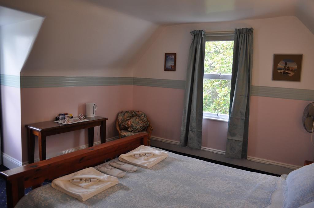 Roslyn House Bed & Breakfast Bushy Park 外观 照片