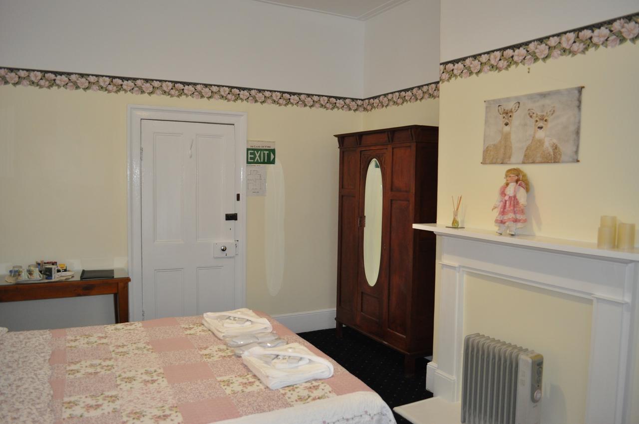 Roslyn House Bed & Breakfast Bushy Park 外观 照片