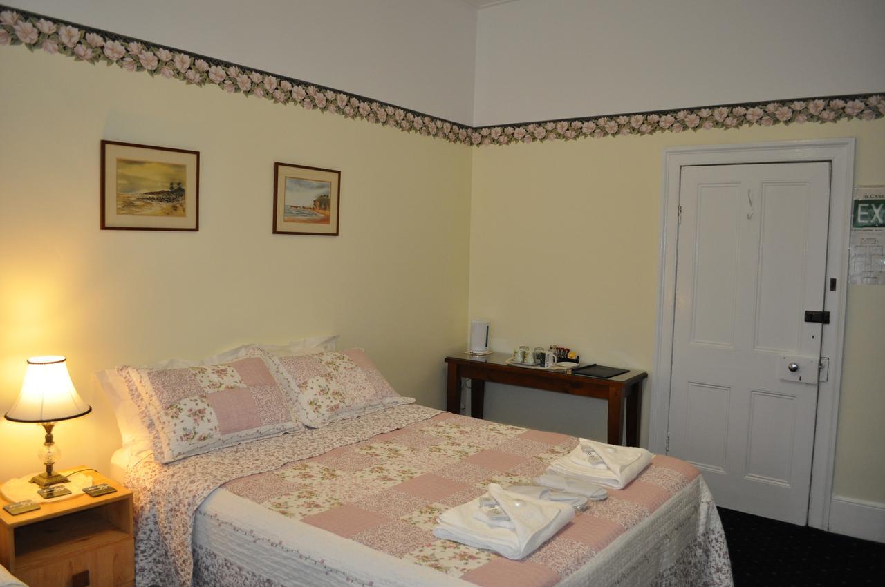 Roslyn House Bed & Breakfast Bushy Park 外观 照片